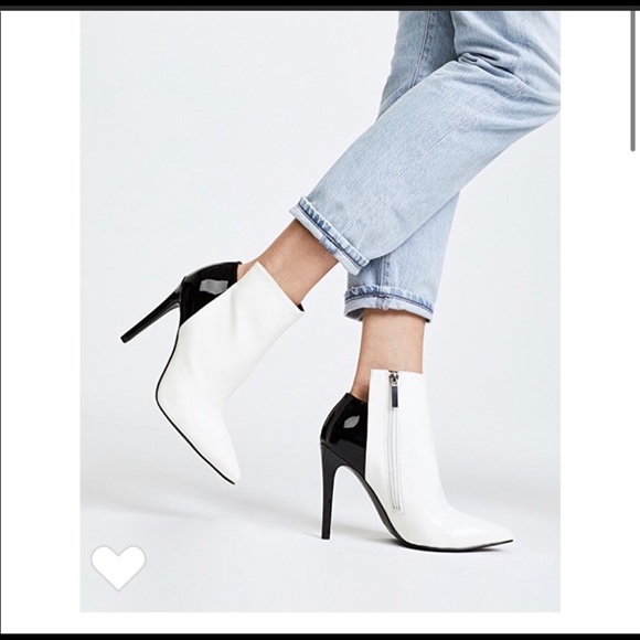 Kendall & Kylie Shoes - Kendal +Kylie Ariana Pointed Toe Bootie